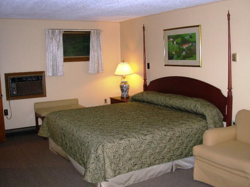Red Carpet Inn On The Lake - オニオンタ 部屋 写真
