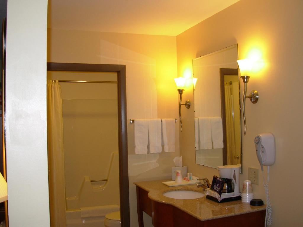 Red Carpet Inn On The Lake - オニオンタ 部屋 写真
