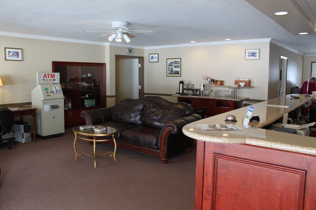 Red Carpet Inn On The Lake - オニオンタ 部屋 写真