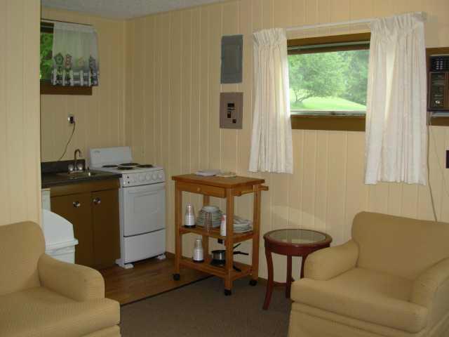 Red Carpet Inn On The Lake - オニオンタ エクステリア 写真